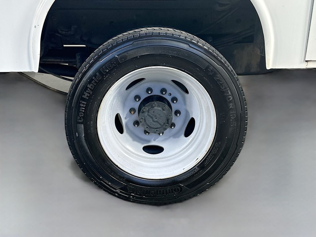 FordF-550SD26