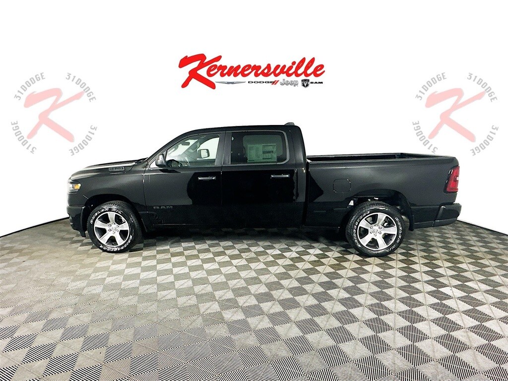 2025 Ram 1500 Tradesman photo 4