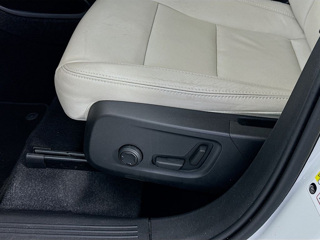 VolvoXC4022