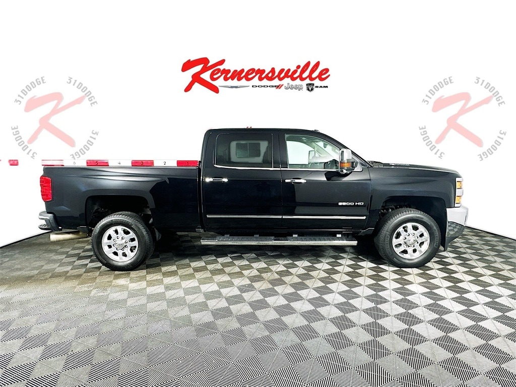 ChevroletSilverado 3500HD8