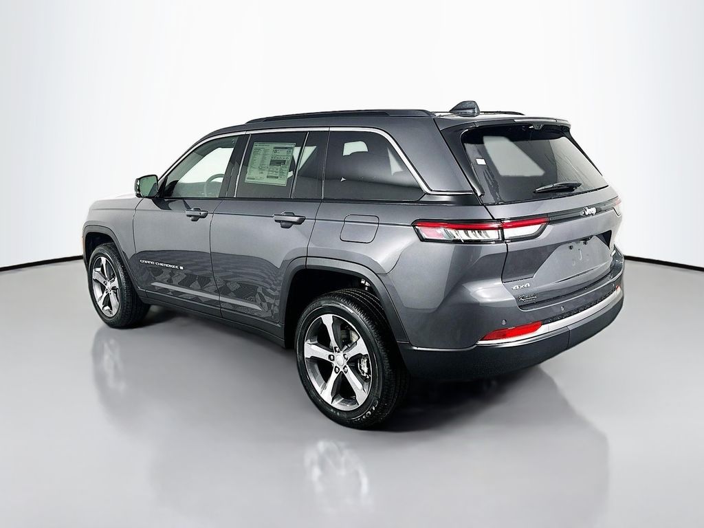 JeepGrand Cherokee5