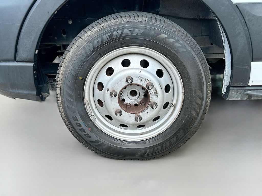 FordTransit-35033