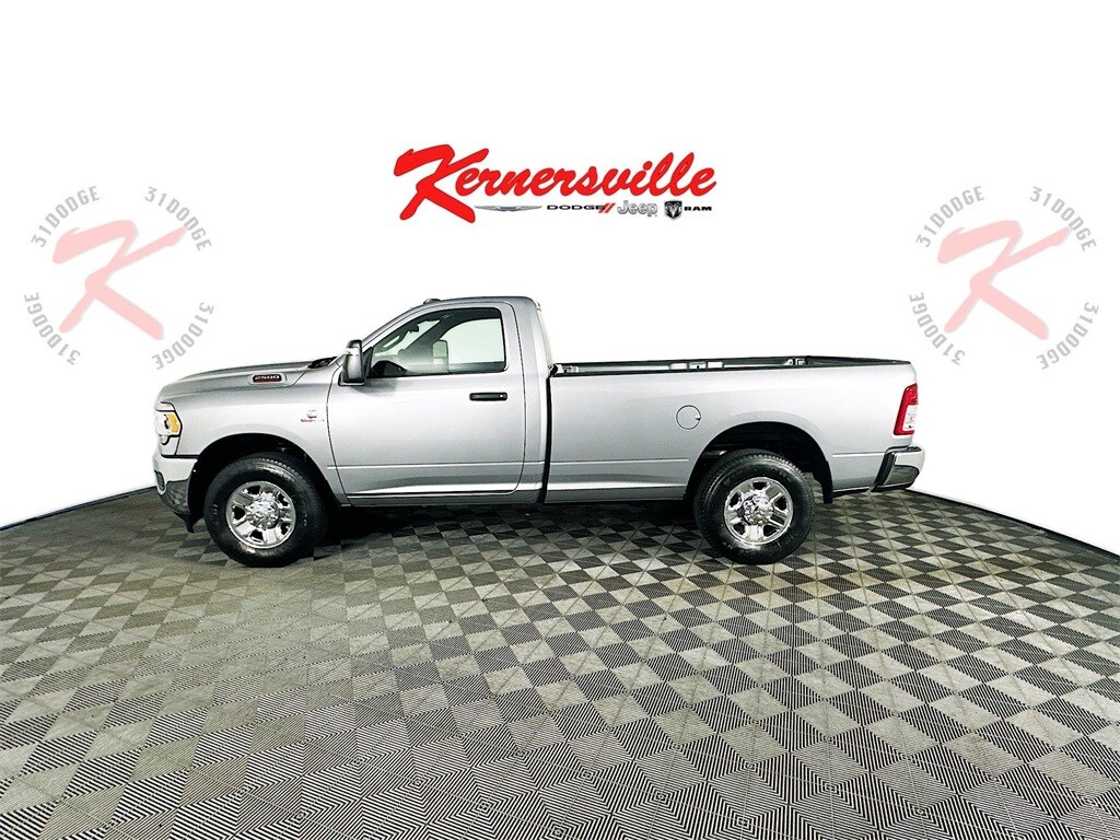 2024 Ram 2500 Tradesman photo 4