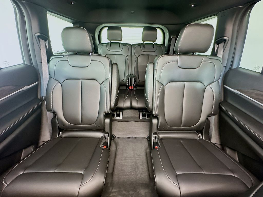 JeepGrand Cherokee L10