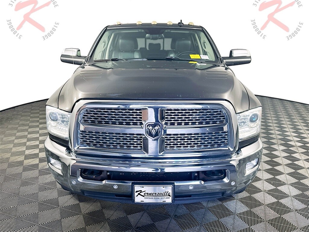 2018 Ram 3500 Laramie photo 2