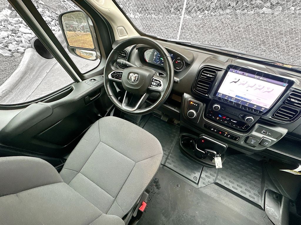 RamPromaster 3500 EV8