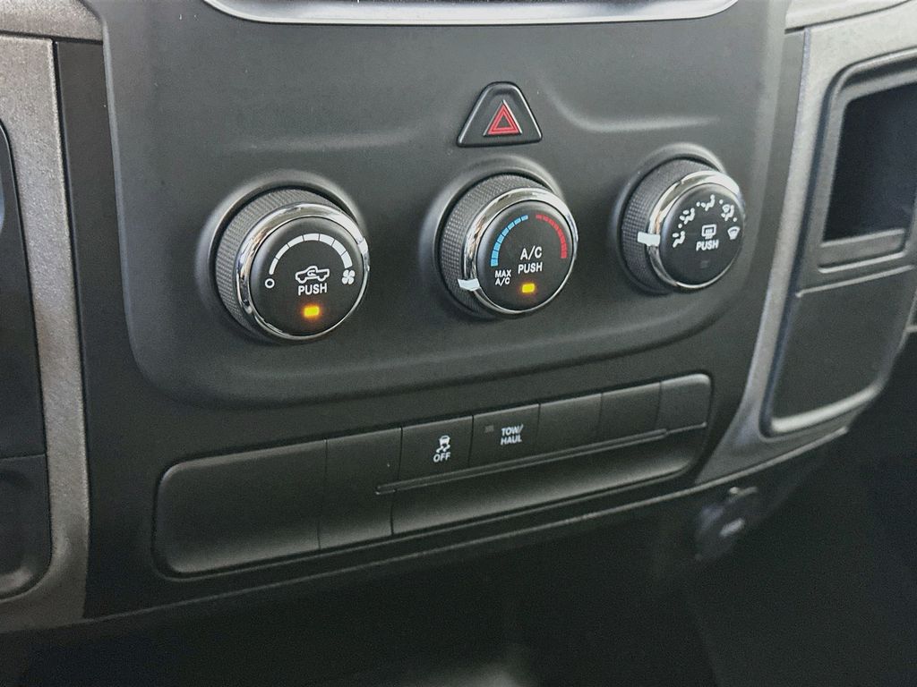 Ram1500 Classic18