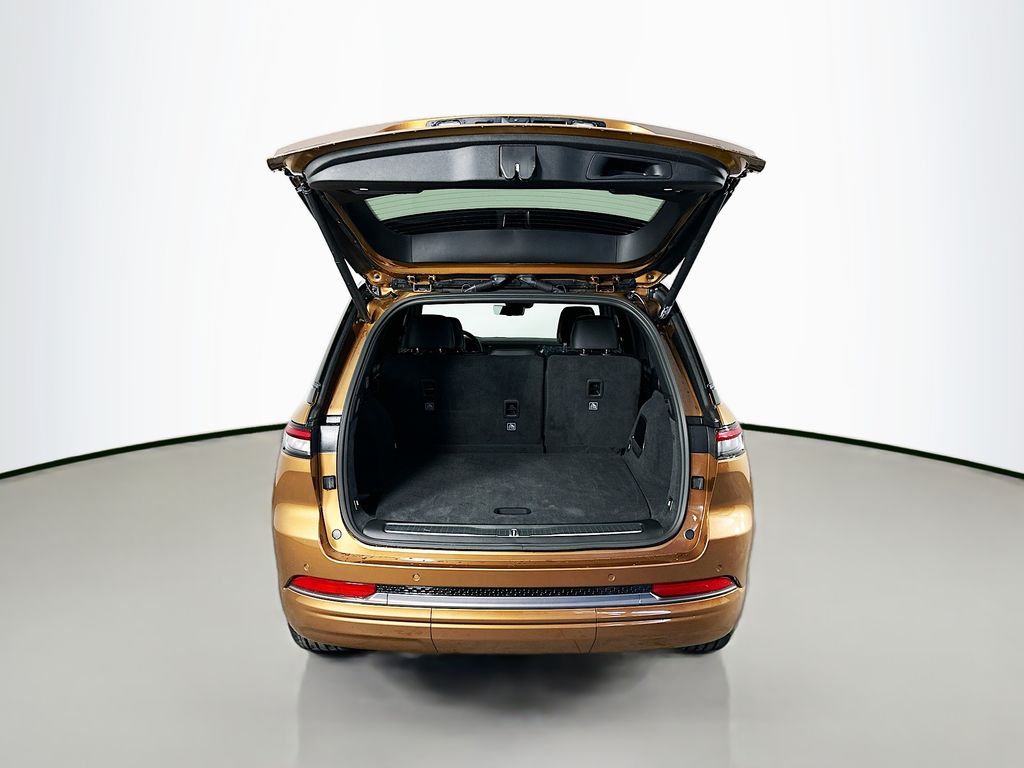 JeepGrand Cherokee16