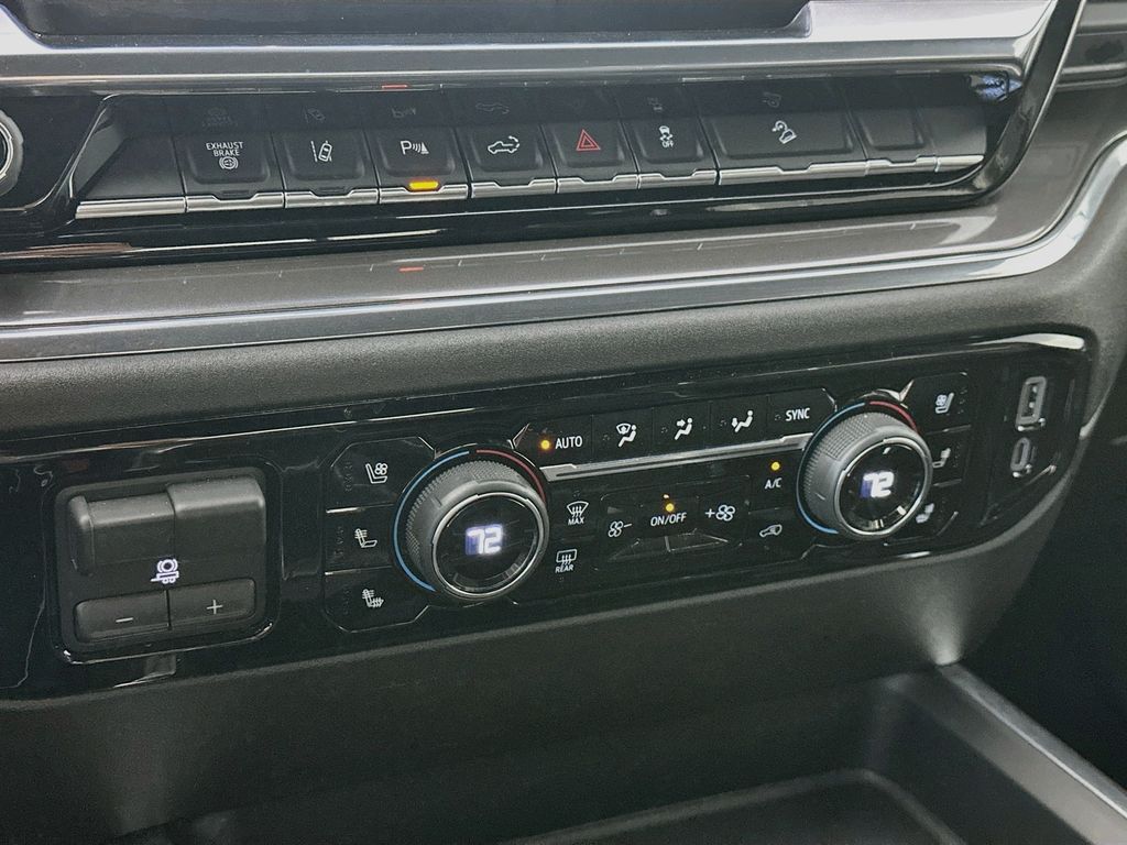 ChevroletSilverado 2500HD18