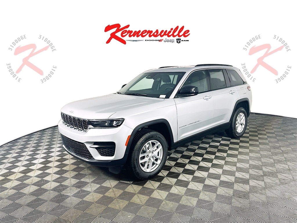 New 2025 Jeep Grand Cherokee Laredo X SUV