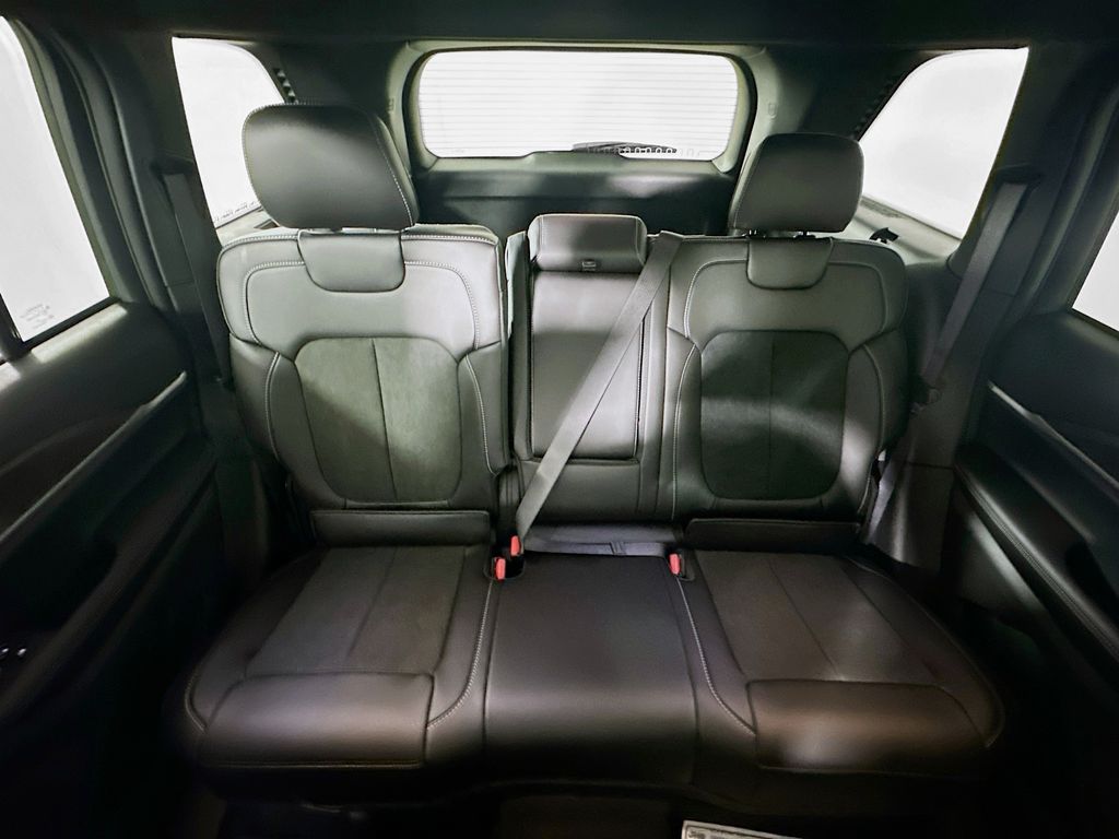 JeepGrand Cherokee10