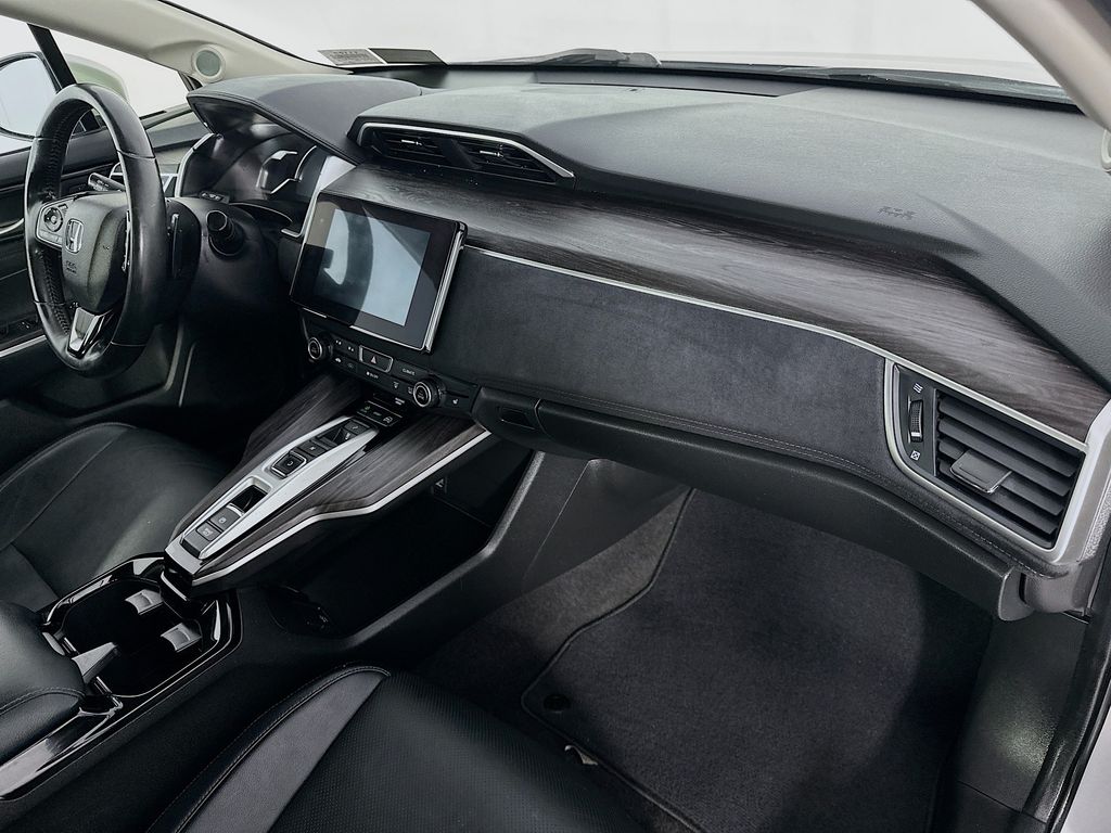 HondaClarity Plug-In Hybrid31