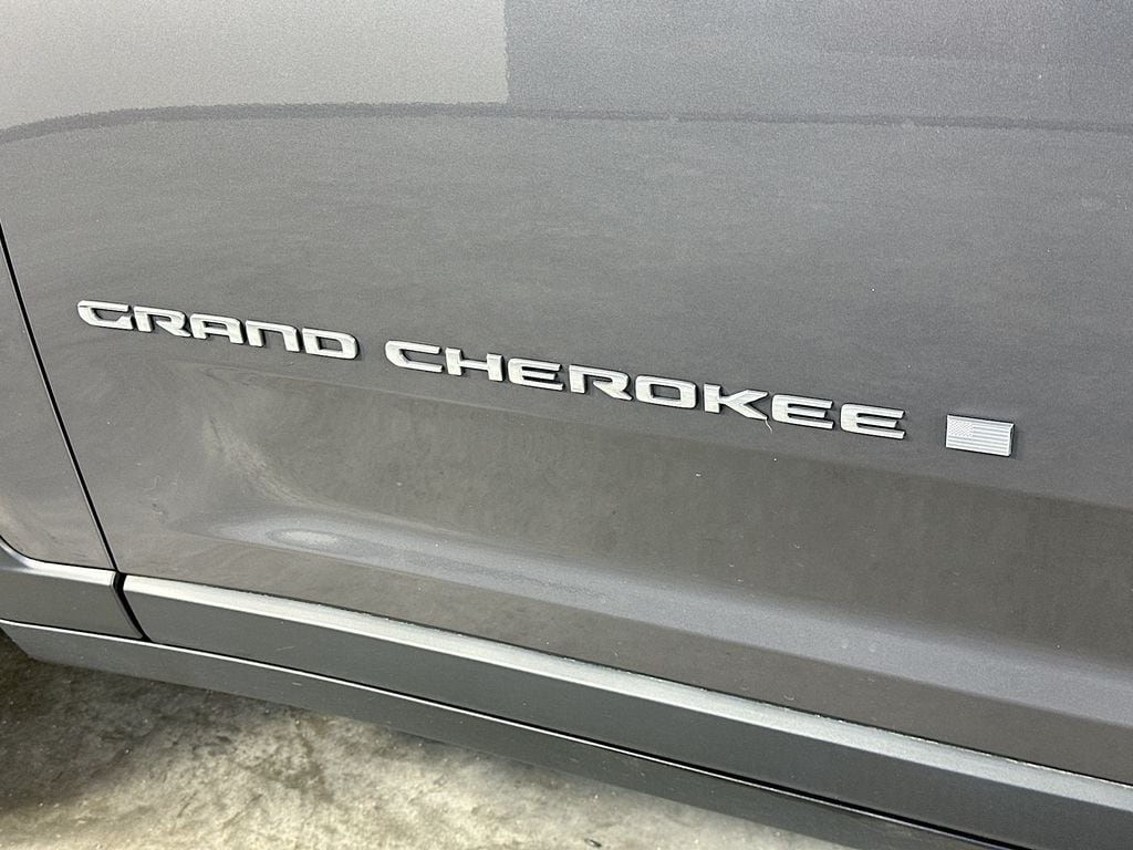 JeepGrand Cherokee L29