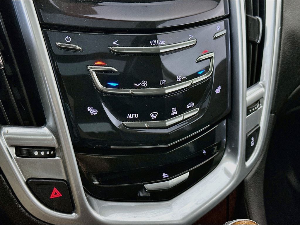CadillacSRX18
