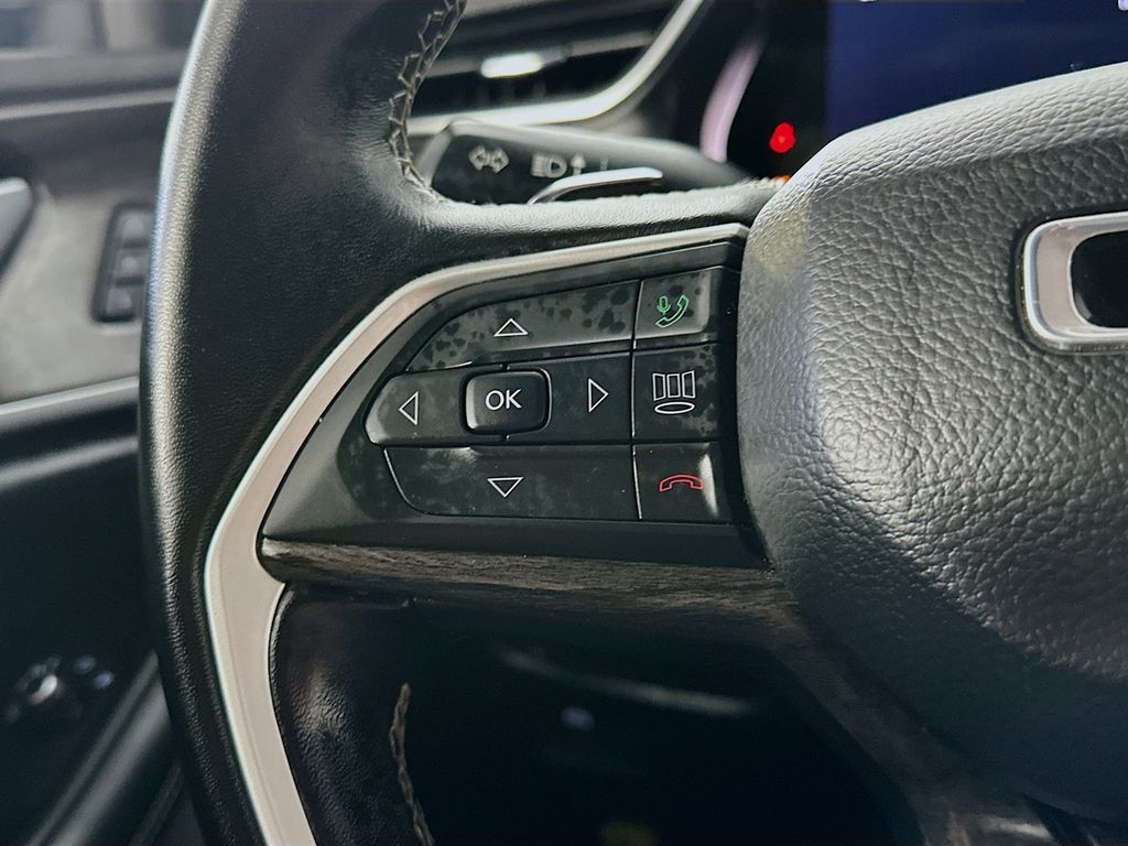 JeepGrand Cherokee L25
