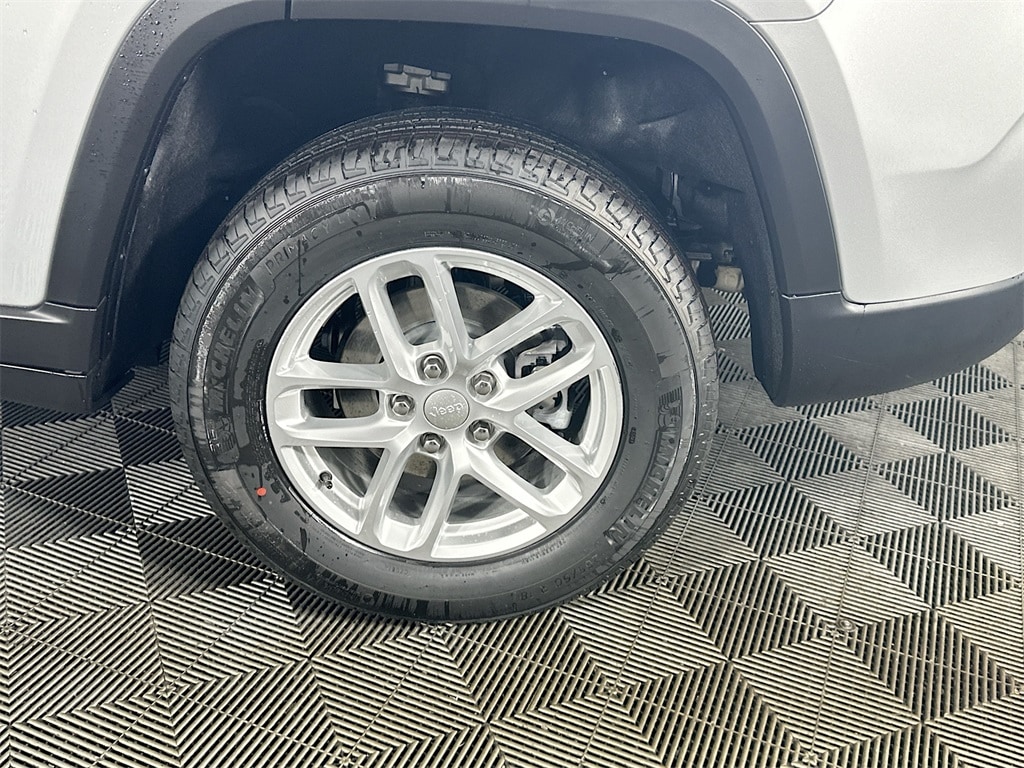 JeepGrand Cherokee17