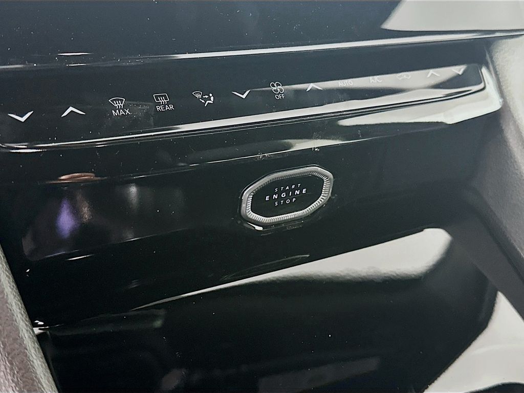 JeepGrand Cherokee12