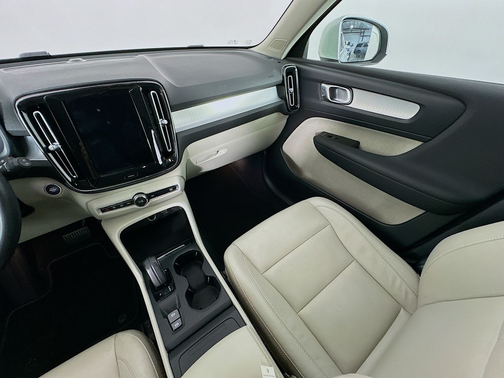 VolvoXC4011