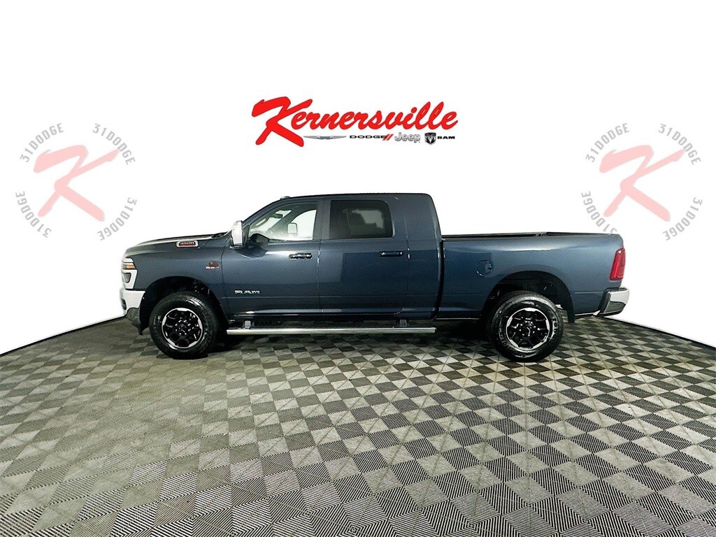 2025 Ram 3500 Laramie photo 4