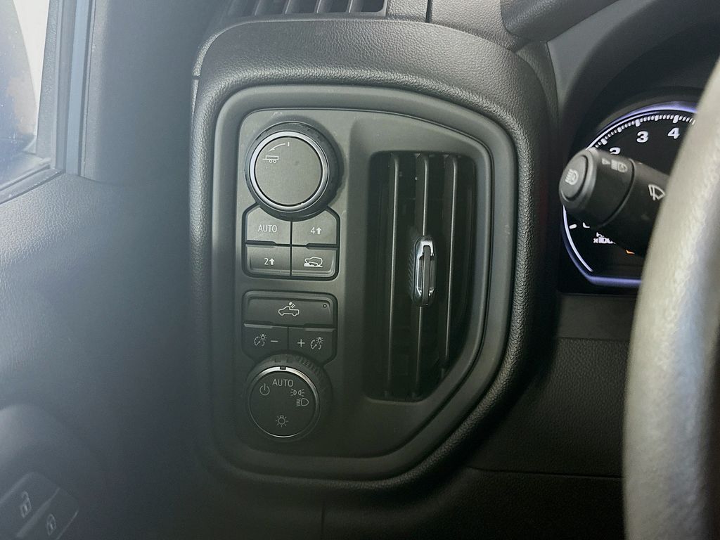 ChevroletSilverado 150026