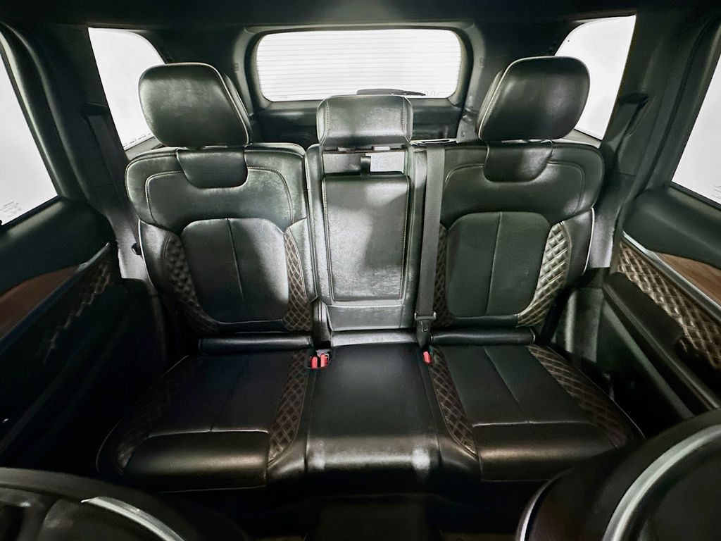 JeepGrand Cherokee13