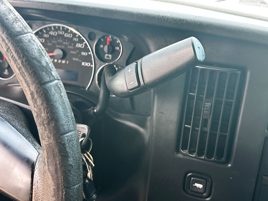 ChevroletExpress 350015