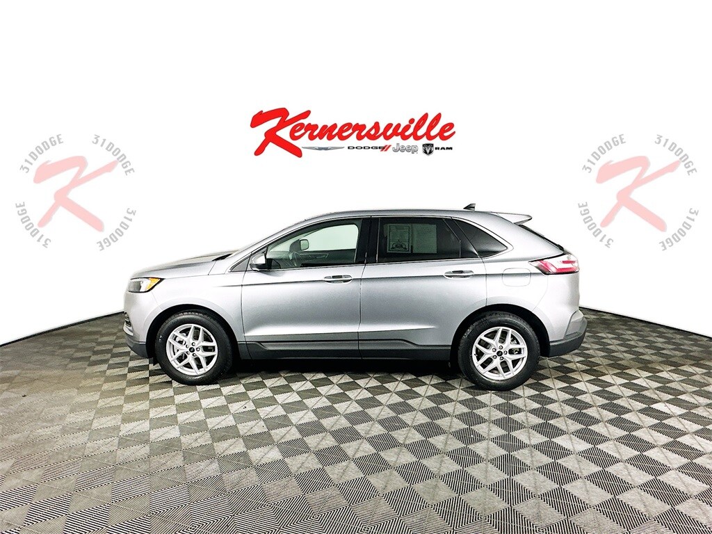 2024 Ford Edge SEL photo 4