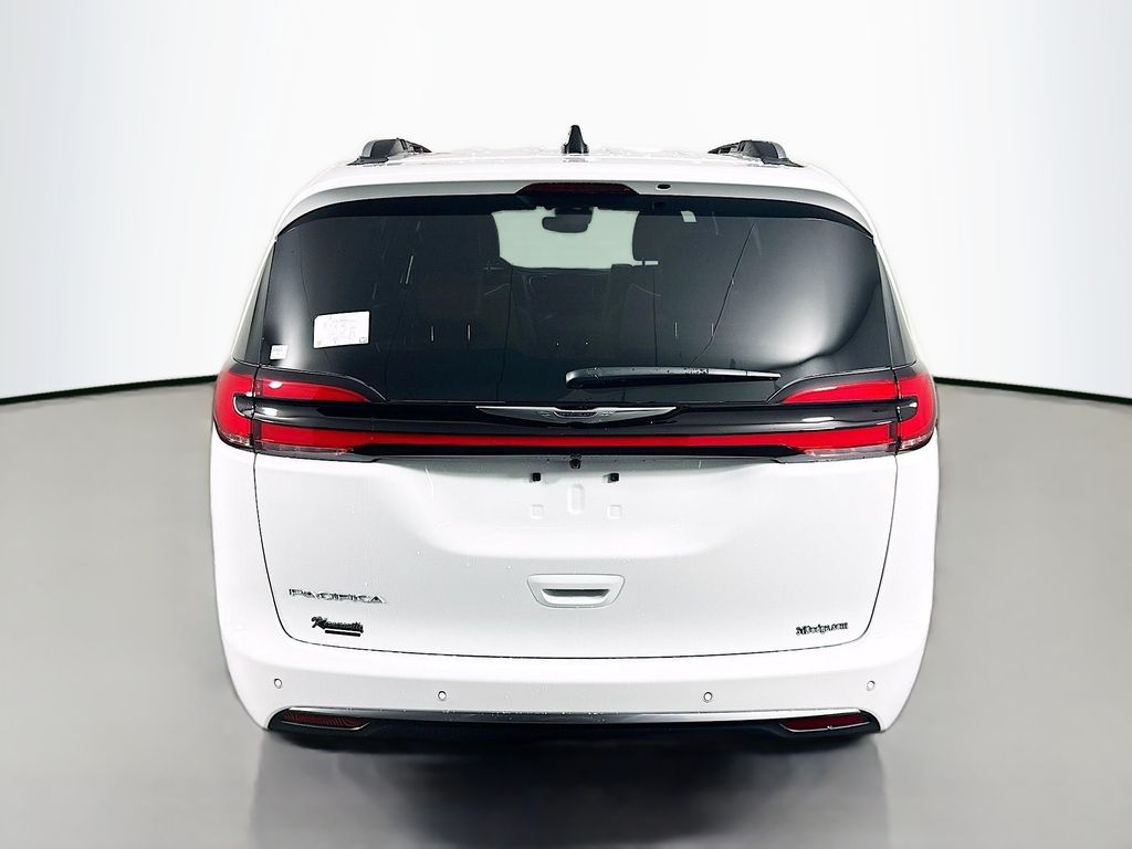 ChryslerPacifica6