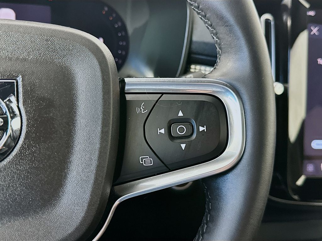 VolvoXC4026
