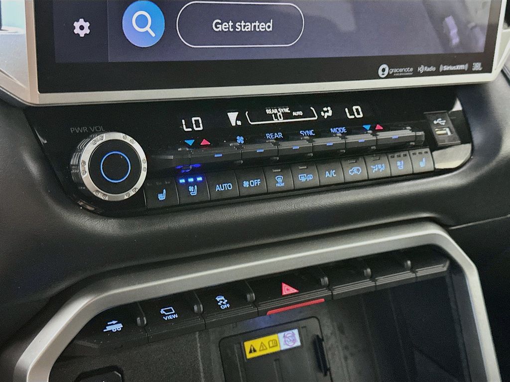 ToyotaSequoia18