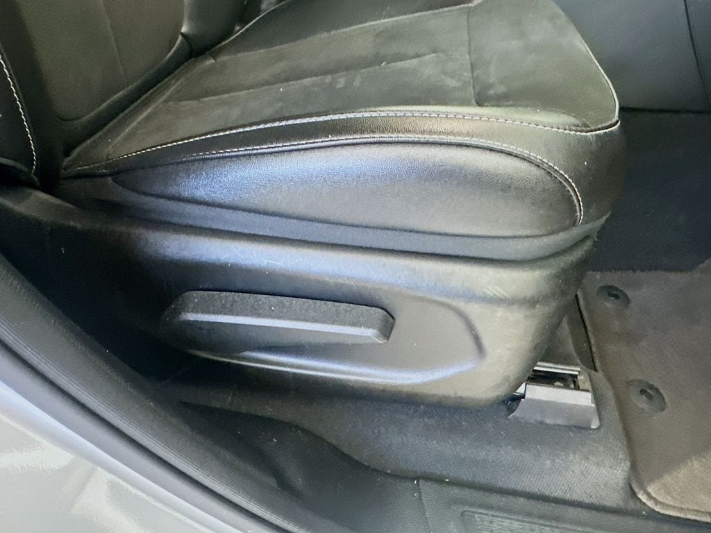 JeepGrand Cherokee L23