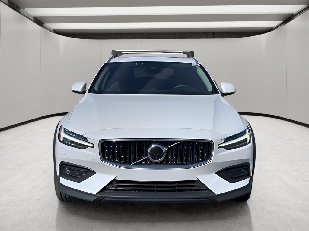 Used 2023 Volvo V60 Cross Country B5 Ultimate Wagon