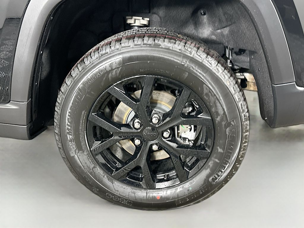 JeepGrand Cherokee17