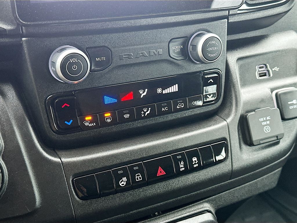RamPromaster 3500 EV17