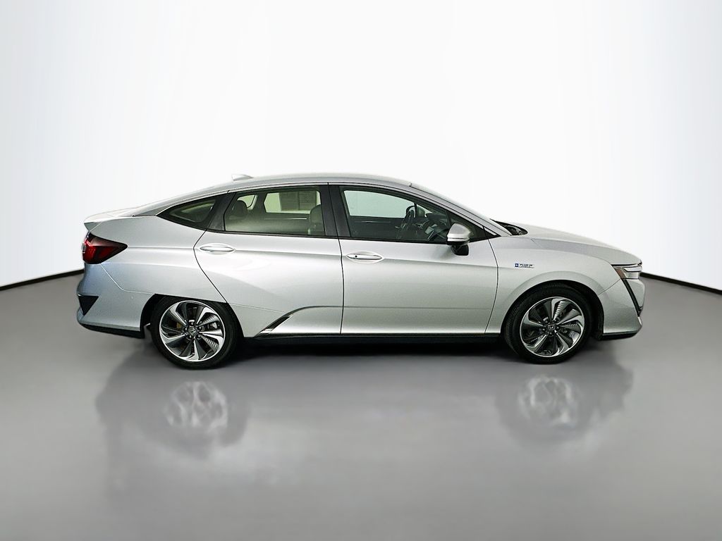 HondaClarity Plug-In Hybrid8