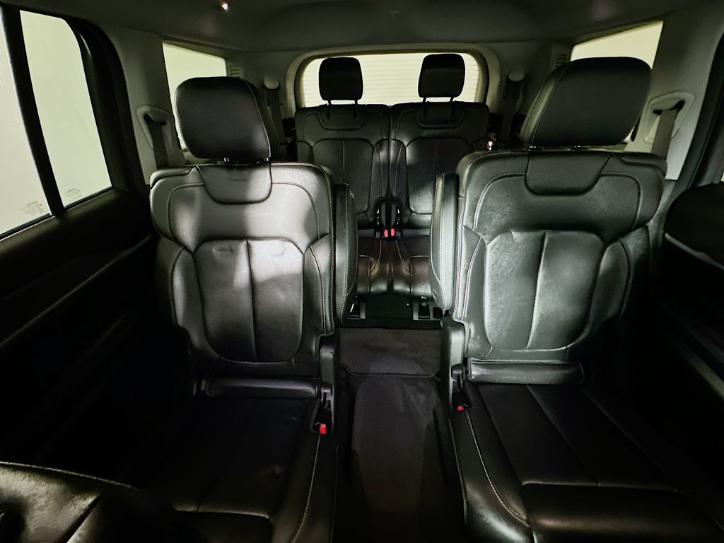 JeepGrand Cherokee L13