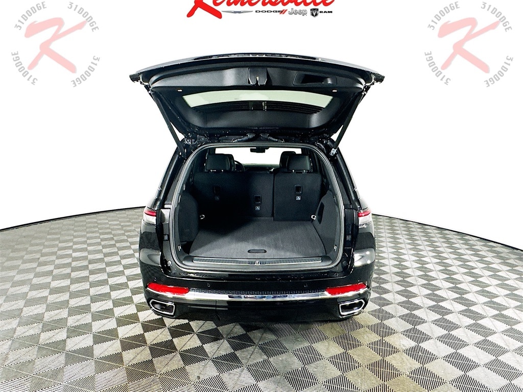 JeepGrand Cherokee16