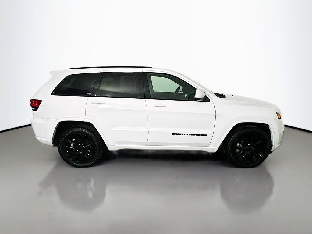 JeepGrand Cherokee8