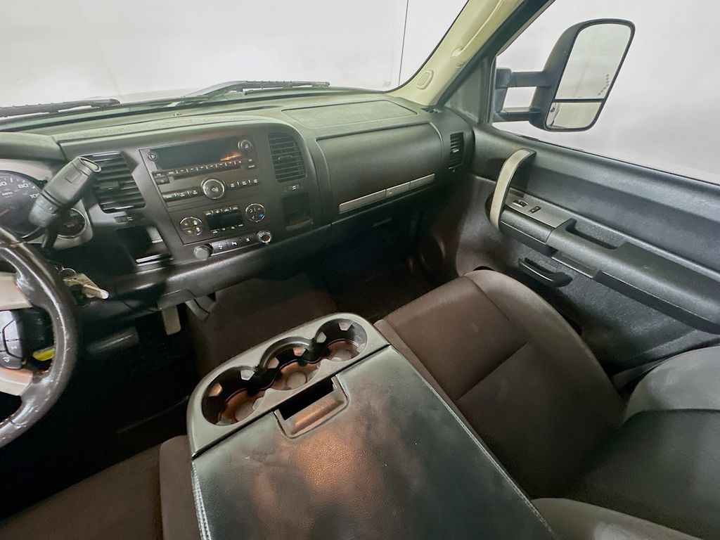 GMCSierra 2500HD11