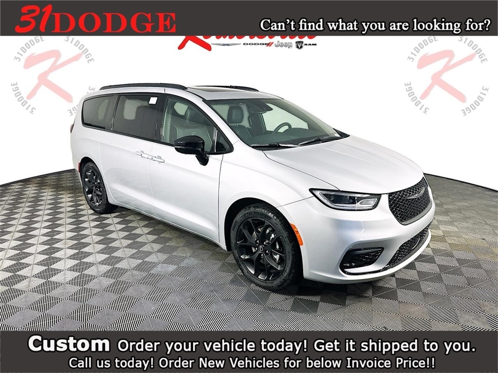 New 2026 Chrysler Pacifica Limited S Appearance Passenger Van