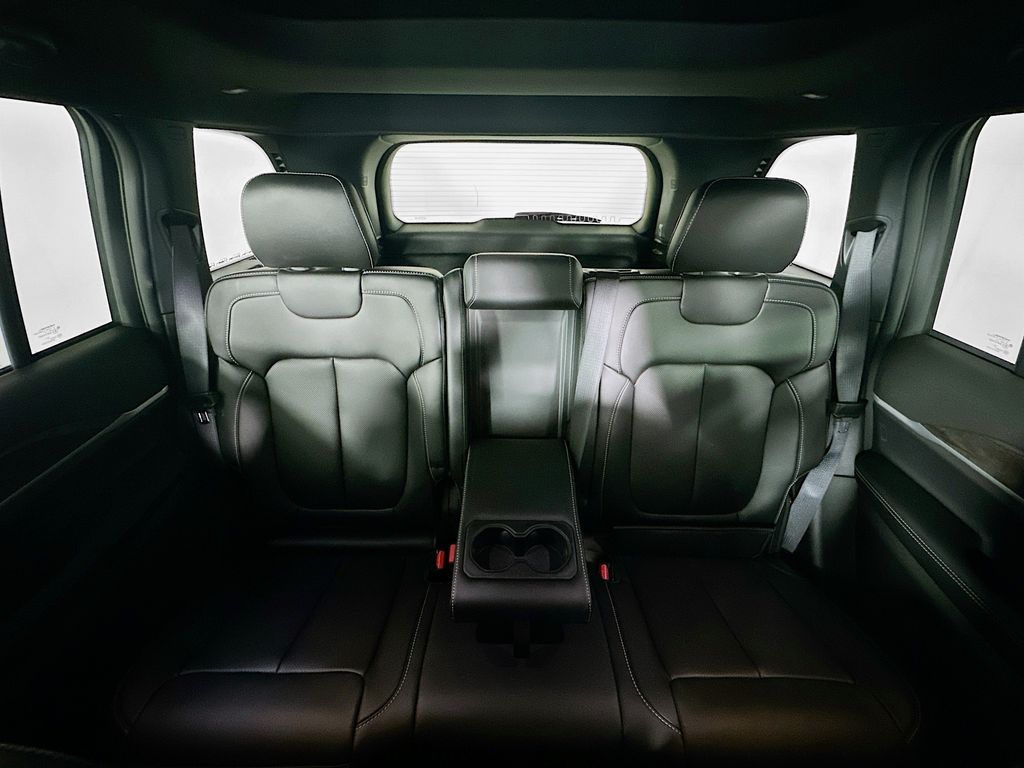 JeepGrand Cherokee10