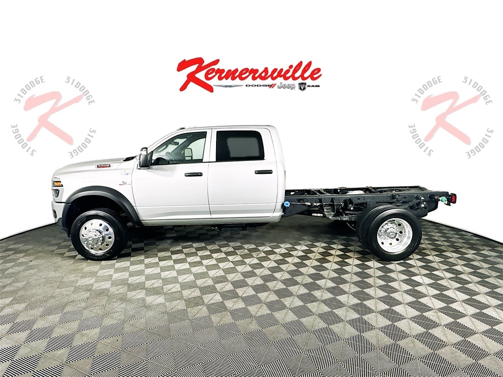 New 2025 Ram 5500 Chassis Tradesman 60CA Dually Truck Crew Cab