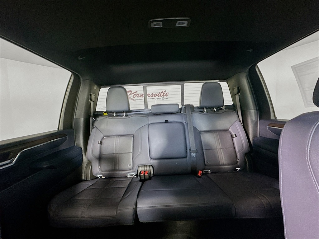 ChevroletSilverado 3500HD13