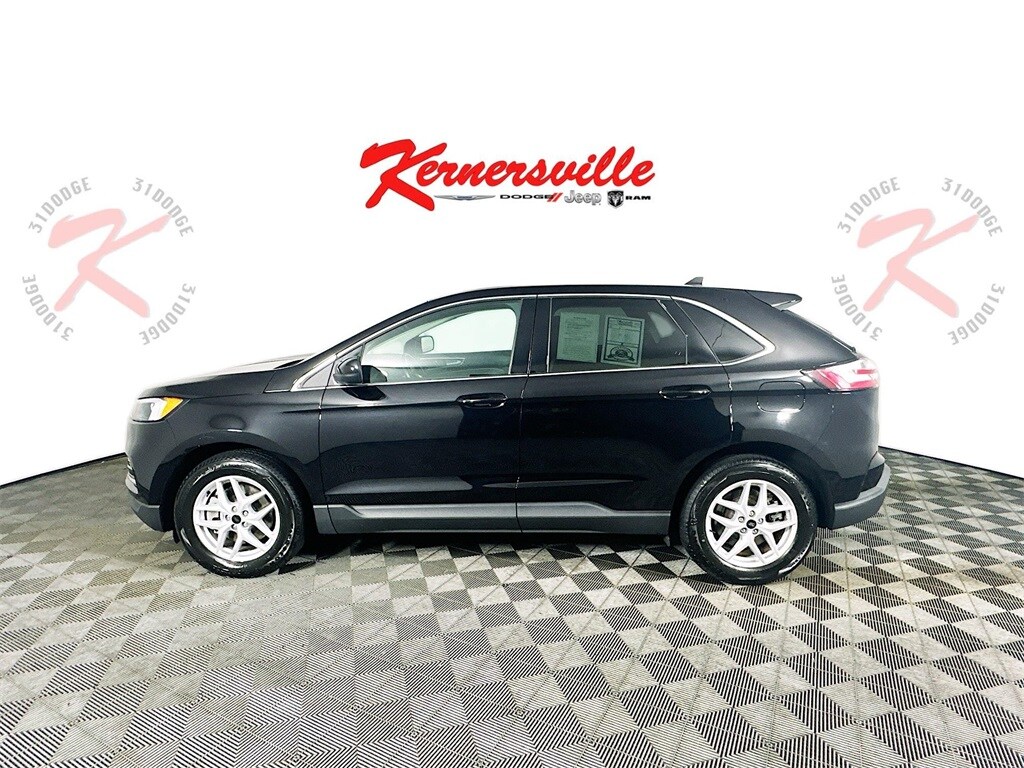 2023 Ford Edge SEL photo 4
