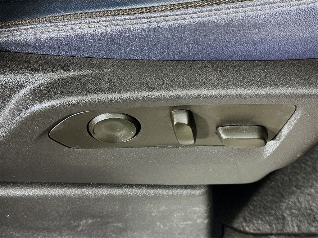 ChevroletSilverado 3500HD23