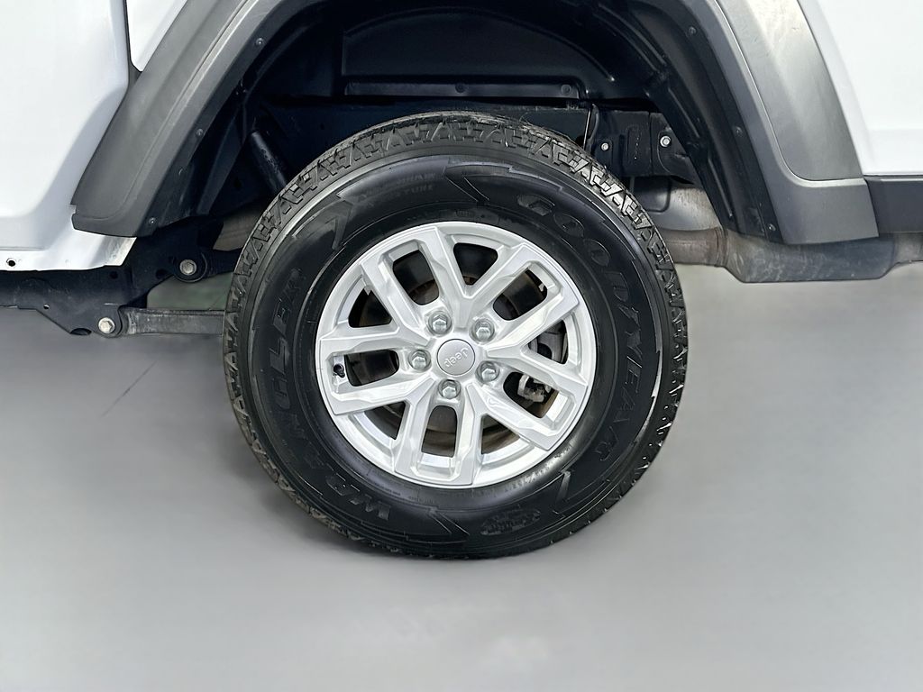 JeepGladiator32