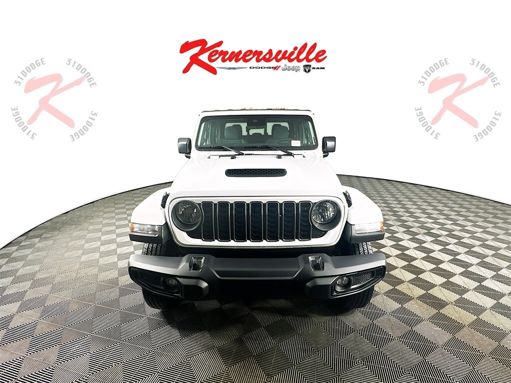 2025 Jeep Gladiator Sport S photo 2