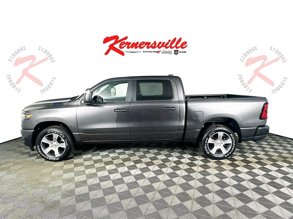 New 2025 Ram 1500 Express Truck Crew Cab