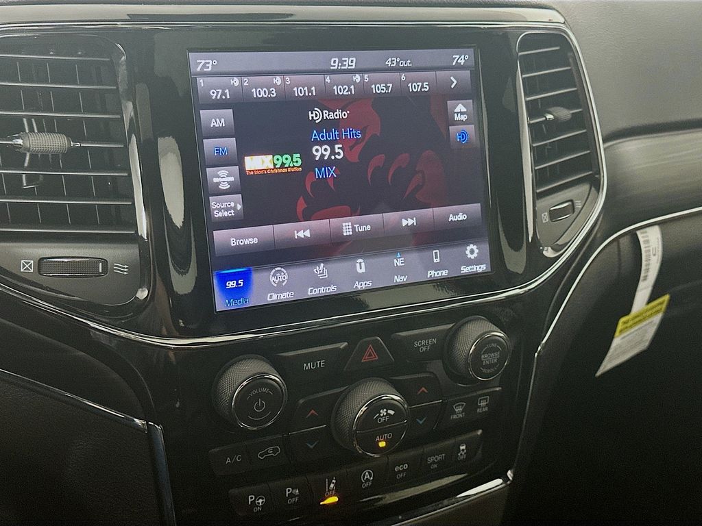 JeepGrand Cherokee16