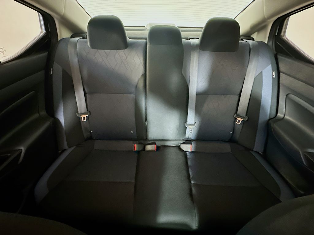 NissanVersa13